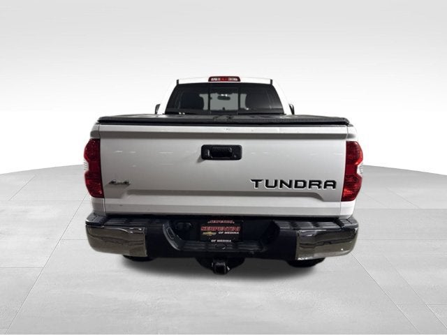 2017 Toyota Tundra SR5 5.7L V8
