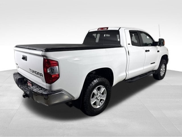 2017 Toyota Tundra SR5 5.7L V8