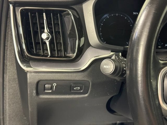 2019 Volvo S60 Momentum
