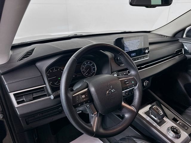 2022 Mitsubishi Outlander SEL