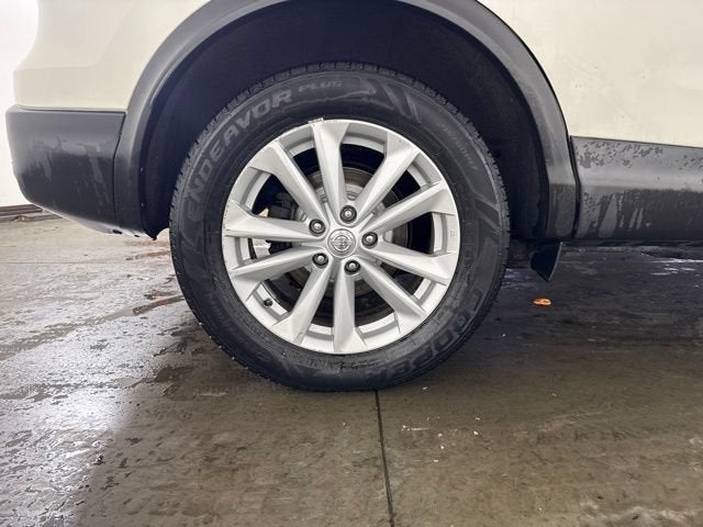 2017 Nissan Rogue Sport SV