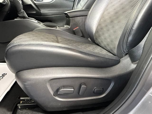 2020 Nissan Rogue Sport SV