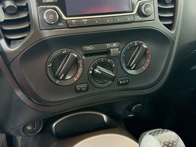 2016 Nissan JUKE S