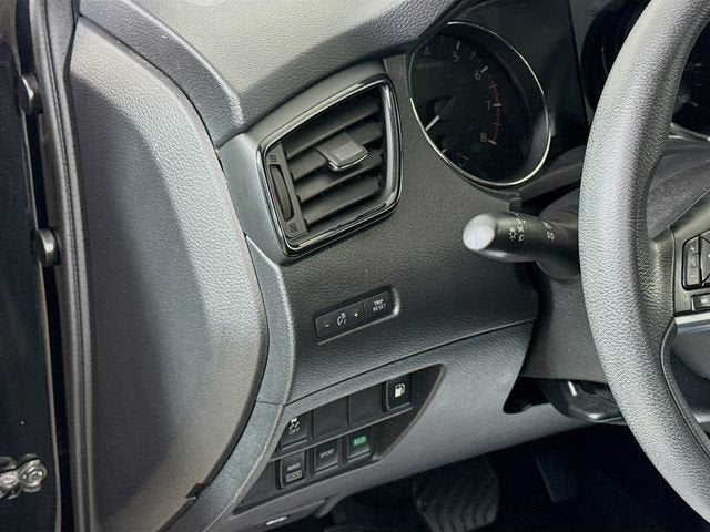 2018 NISS ROGUE NA