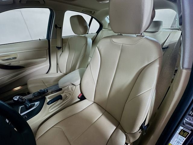 2013 BMW 3 Series 320i xDrive