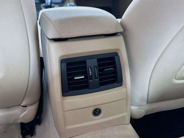 2013 BMW 3 Series 320i xDrive