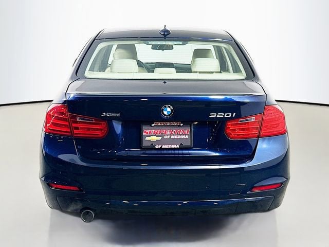 2013 BMW 3 Series 320i xDrive