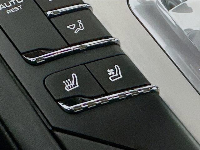 2015 Porsche Cayenne Turbo