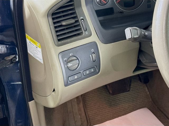 2003 Volvo V70 2.5L Turbo XC70