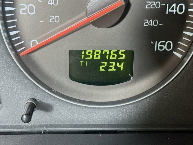 2003 Volvo V70 2.5L Turbo XC70