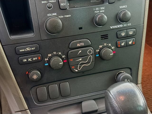 2003 Volvo V70 2.5L Turbo XC70