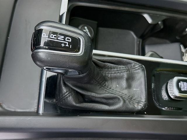2020 Volvo XC60 Momentum