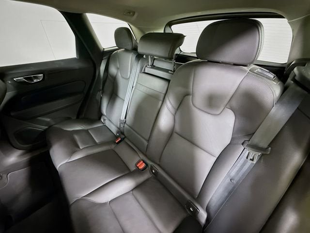2020 Volvo XC60 Momentum
