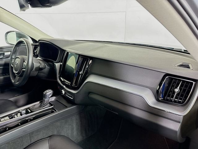 2020 Volvo XC60 Momentum