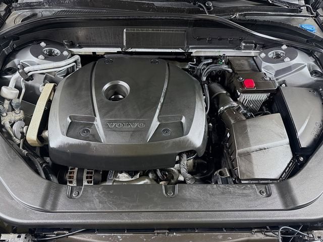 2020 Volvo XC60 Momentum