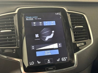 2016 Volvo XC90 T6 Momentum